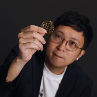 Dedicated video + promotion on 李奧